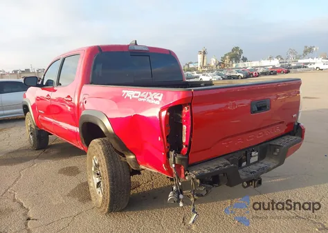 2023 Toyota Tacoma Trd Off Road z USA, uszkodzony, nr VIN 3TMCZ5AN7PM598539